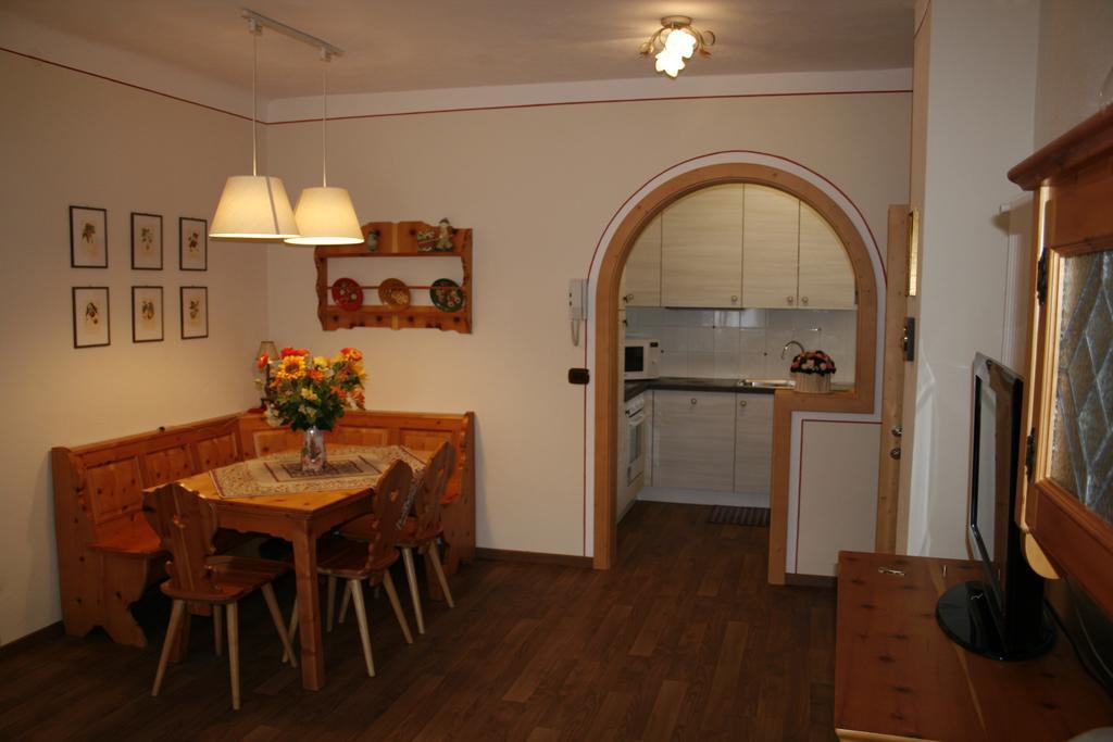 Casa Basilio Apartment Predazzo Phòng bức ảnh